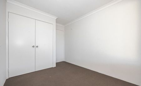 Spacious 3x2 Family Home on a Massive Block – Clarkson - Photo 5