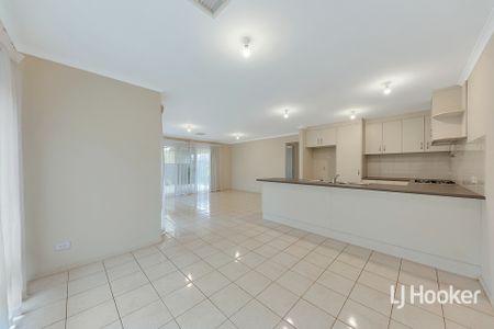 Convenient Family Living! - Photo 2