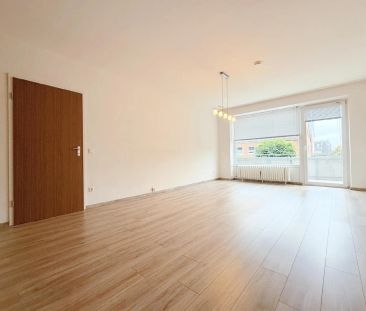 HELLE 2-ZIMMERWOHNUNG MIT BALKON IN ST. TÖNIS ZU MIETEN! - Foto 1