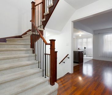 For Lease - 18 Hutton Crescent, Essa, Ontario - Photo 1