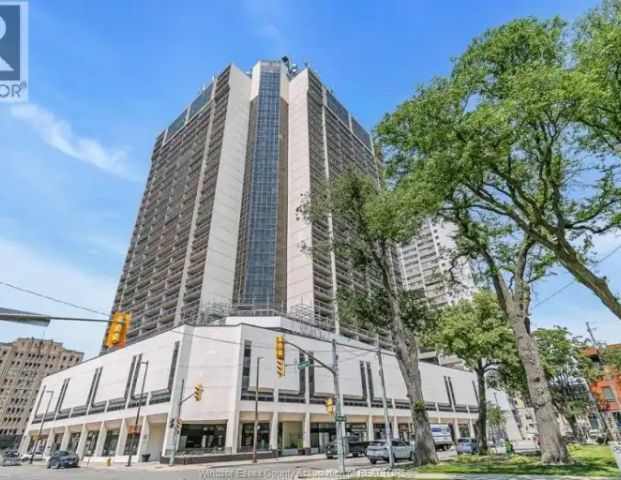 150 PARK Unit# 2016 | 150 PARK Unit# 2016, Windsor - Photo 1