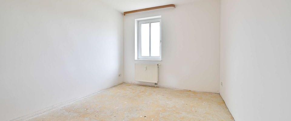 Großzügige 3-Raum-Wohnung in Schloßchemnitz – Aufzug, Tiefgarage, Einbauküche und mit Balkon - Foto 1