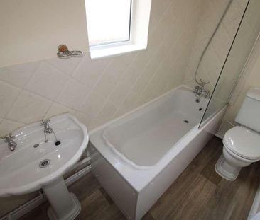 Charles Street, Derbyshire, Church Gresley, DE11 - Photo 2