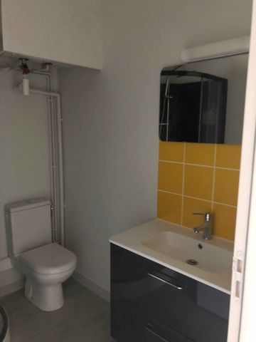 2 pièces - 33,85 m² - 2ème étage - Colocation non autorisée - Photo 2