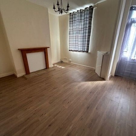 Enfield Road, Blackpool, FY1 - Photo 1