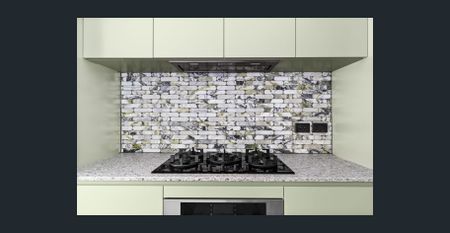 Renovated character, walk everywhere - Photo 3