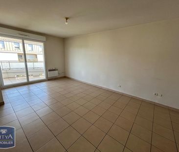 Location Appartement 2 pièces 45m² MIRAMAS 13140 - Photo 3