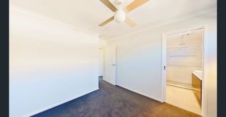 Spacious home with low maintenance garden - Photo 5