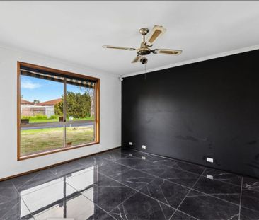 3 Ranee Court, Andrews Farm SA 5114 - Photo 1