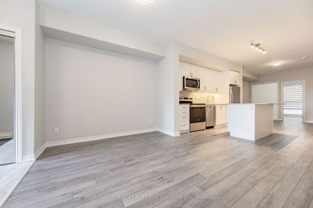 Condo Townhouse For Lease | W8113188 - Photo 5