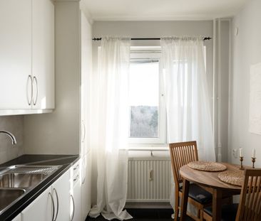 Västerås - 1rok - tillsv - 8.050kr/mån - Photo 6