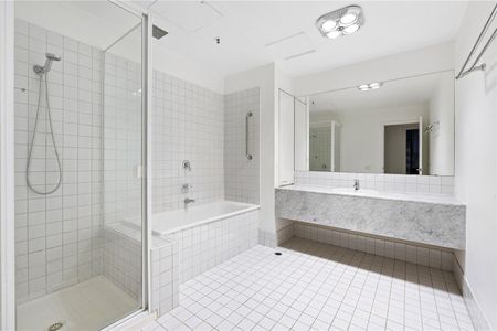 201/55-59 Flinders Lane - Photo 2