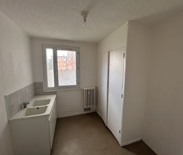 Location Appartement 3 pièces 59m² - Photo 3