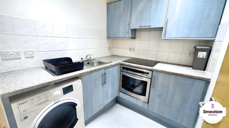 Studio to rent - Photo 3