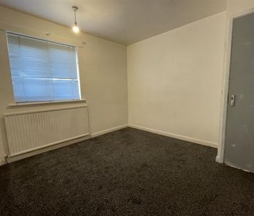 Eden Road, Middlesbrough - Photo 4