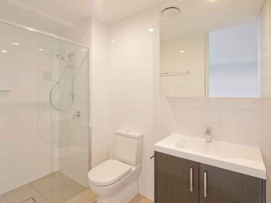 Beautiful 2 Bedroom Unit in the Heart of Canberra - Photo 1