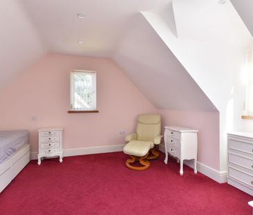 2 bedroom semi-detached house to rent - Photo 3