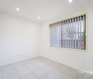 Single Level Residence in Prime Location! - Photo 6