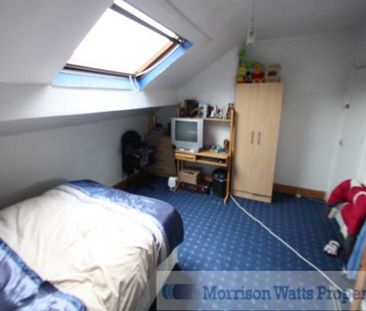 4 Bed - Woodsley Road, Hyde Park, Leeds - Photo 3