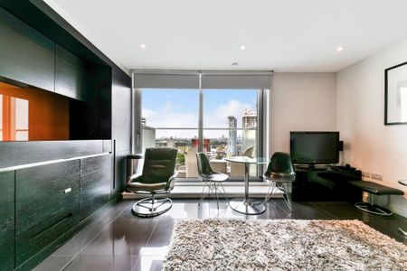 Studio to rent - Photo 2