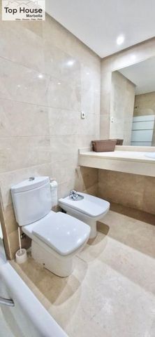 3 room luxury Flat for rent in Marbella, Spain - Photo 2