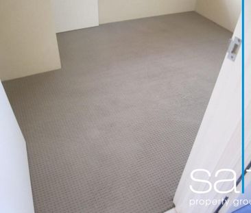 19 Dora Street, Queens Park - Photo 6