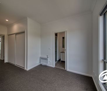 9 Travertine Loop, 3806, Berwick Vic - Photo 6