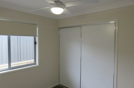 MODERN 2 BEDROOM HOME - Photo 3