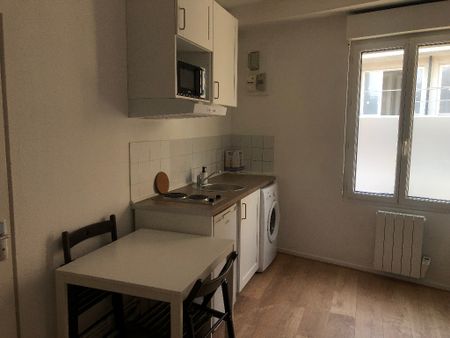 Location Appartement 1 pièce 20m² - Photo 4
