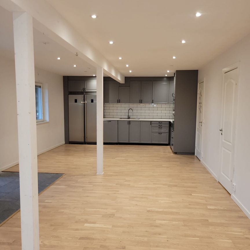 Fredriksborg, Västerhaninge - Photo 1