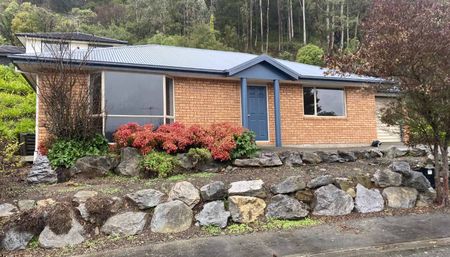 Modern Living - Photo 3