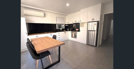 WELL PRESENTED 3 BEDROOM HOUSE IN DOVETON! - Photo 5