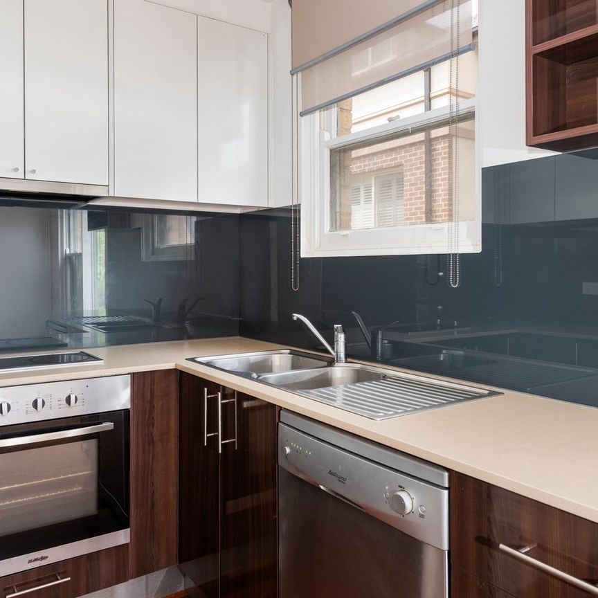 9/162 Barkers Road, Hawthorn VIC 3122 - Photo 1