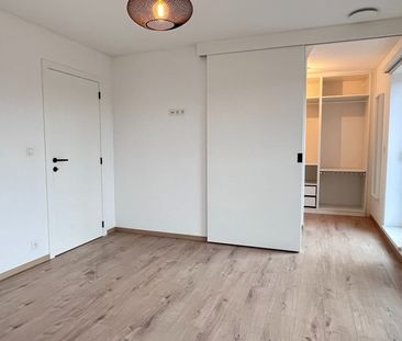 Recent duplex appartement met ruim terras, twee slaapkamers en dres... - Photo 5