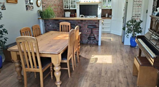 Quiet back section - Photo 1