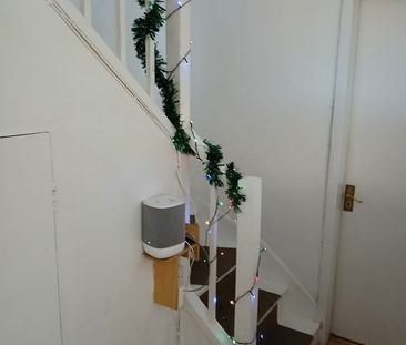 Room in a Shared House, Richardson Court, SW4 - Photo 5