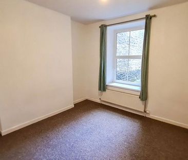 2 bedroom maisonette to rent - Photo 4