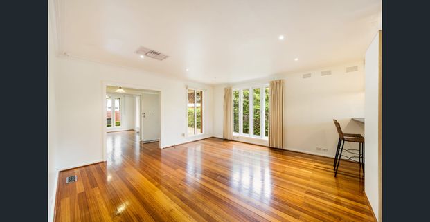 Great Home and Convenient Location! - Photo 1