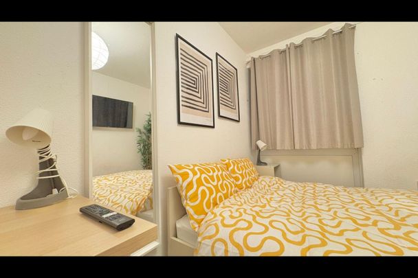 Room in a Shared Flat, Aitham House, E14 - Photo 1