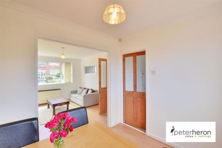 2 bedroom semi-detached house to rent - Photo 2