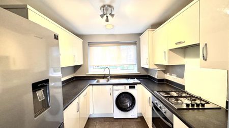 2 bedroom detached house to rent - Photo 5