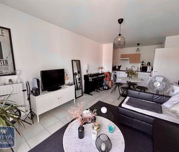 Location Appartement 2 pièces 42m² JOUE LES TOURS 37300 - Photo 2