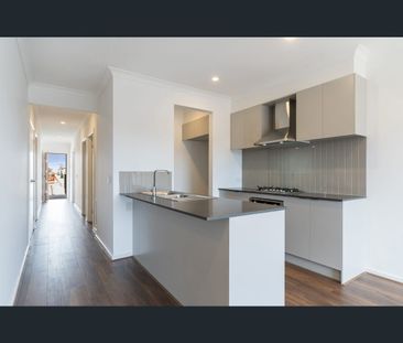 30 Kingia Street, Cobblebank, Vic 3338 - Photo 6