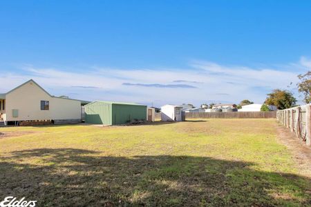 SEASIDE COTTAGE IN FISHING VILLAGE - Photo 5