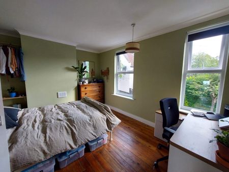 2 Bed Terraced House, Lord Nelson Street, NG2 - Photo 3