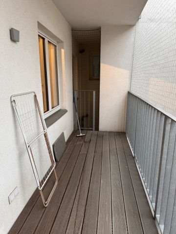 1060! Schöne 4-Zimmer DG-Maisonette mit Terrasse und Balkon nahe Mariahilfer Straße! - Photo 5