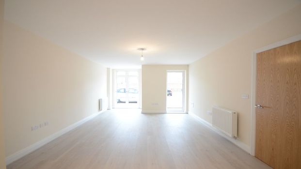 3 bedroom apartment to rent - Photo 1