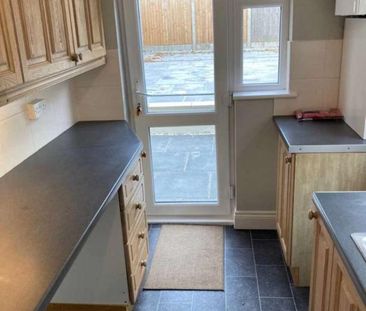 Herbert Grove, Southend On Sea, SS1 - Photo 6