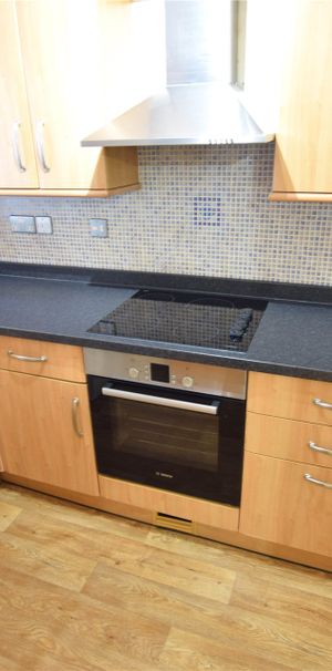 Statham Court, Bracknell Statham Court, Bracknell - Photo 1