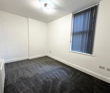 4 bedroom terraced house to rent - Photo 5